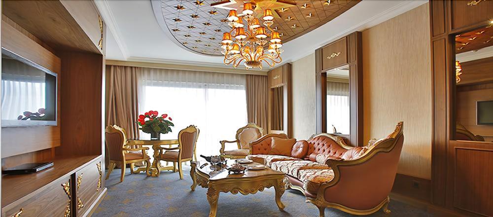 Doubletree By Hilton Istanbul Atasehir Hotel & Conference Centre Exterior foto