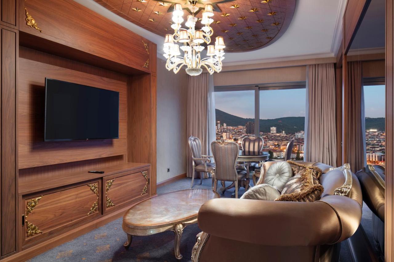 Doubletree By Hilton Istanbul Atasehir Hotel & Conference Centre Exterior foto