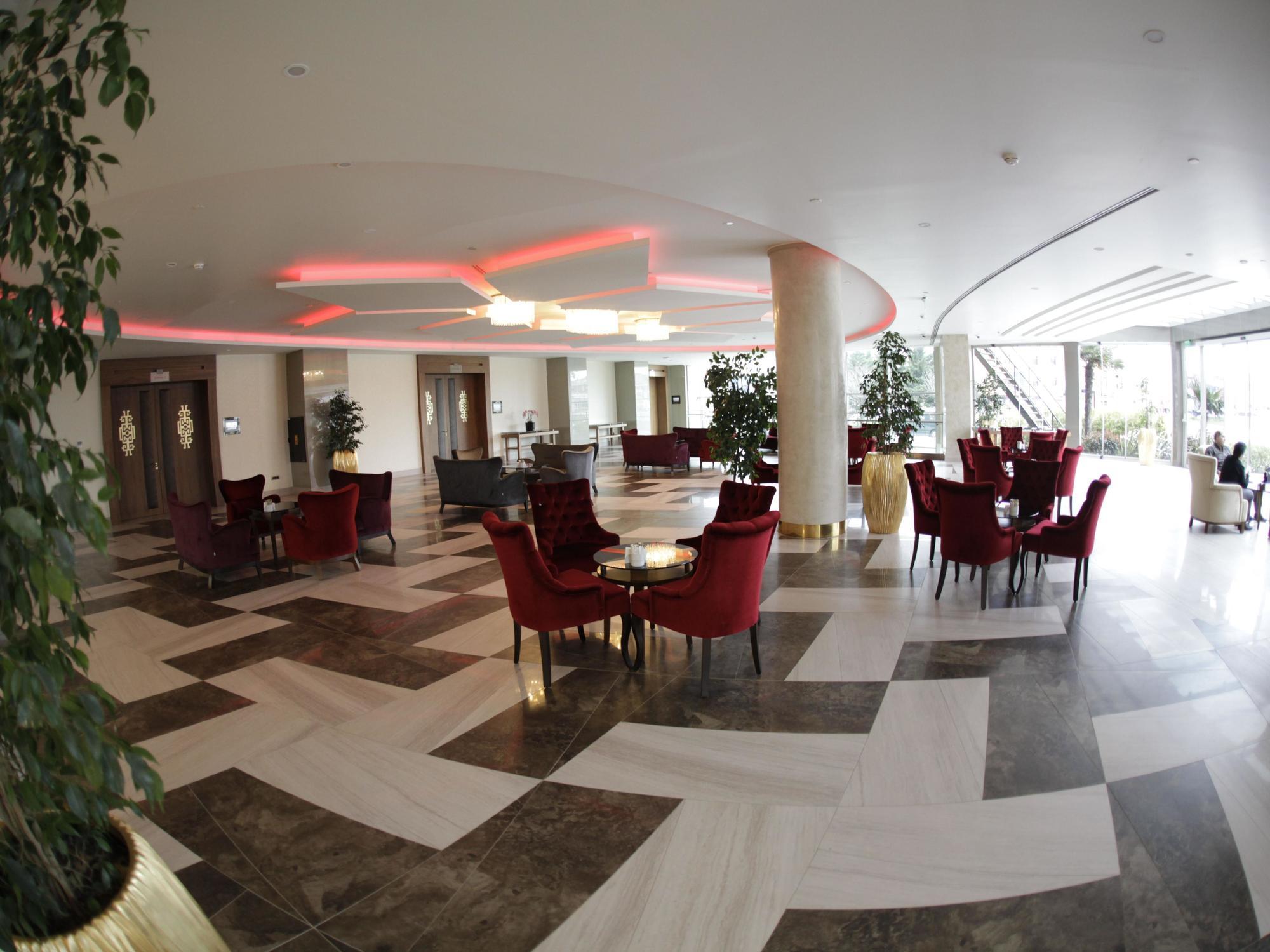 Doubletree By Hilton Istanbul Atasehir Hotel & Conference Centre Exterior foto