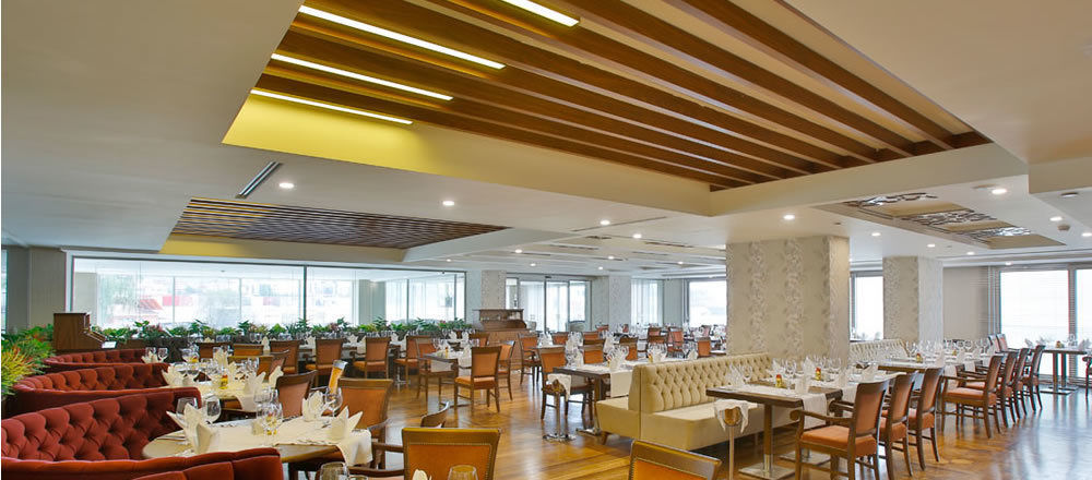 Doubletree By Hilton Istanbul Atasehir Hotel & Conference Centre Exterior foto