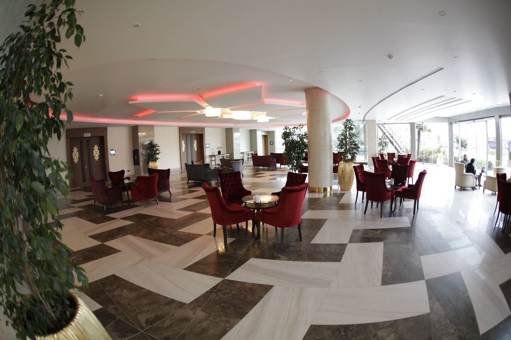 Doubletree By Hilton Istanbul Atasehir Hotel & Conference Centre Exterior foto
